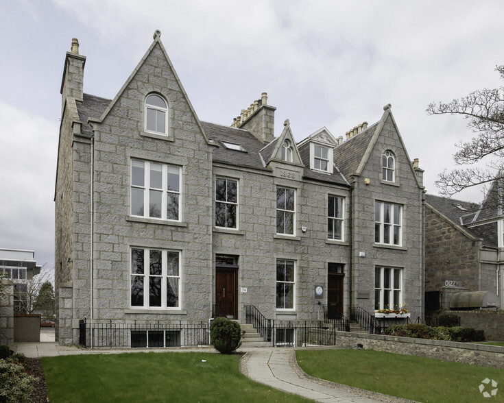 74 Carden Pl, Aberdeen for sale - Primary Photo - Image 1 of 21