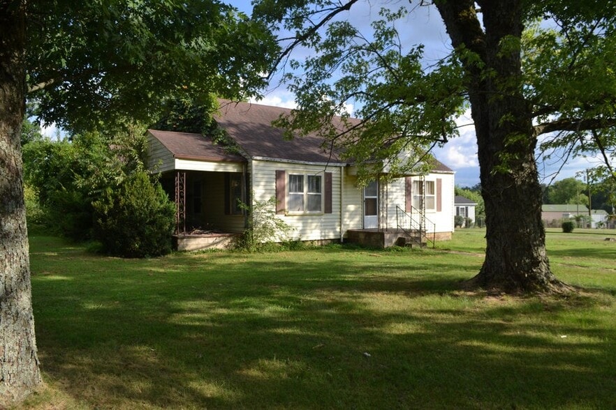 1344 US 127 Byp, Pikeville, TN for sale - Primary Photo - Image 1 of 19