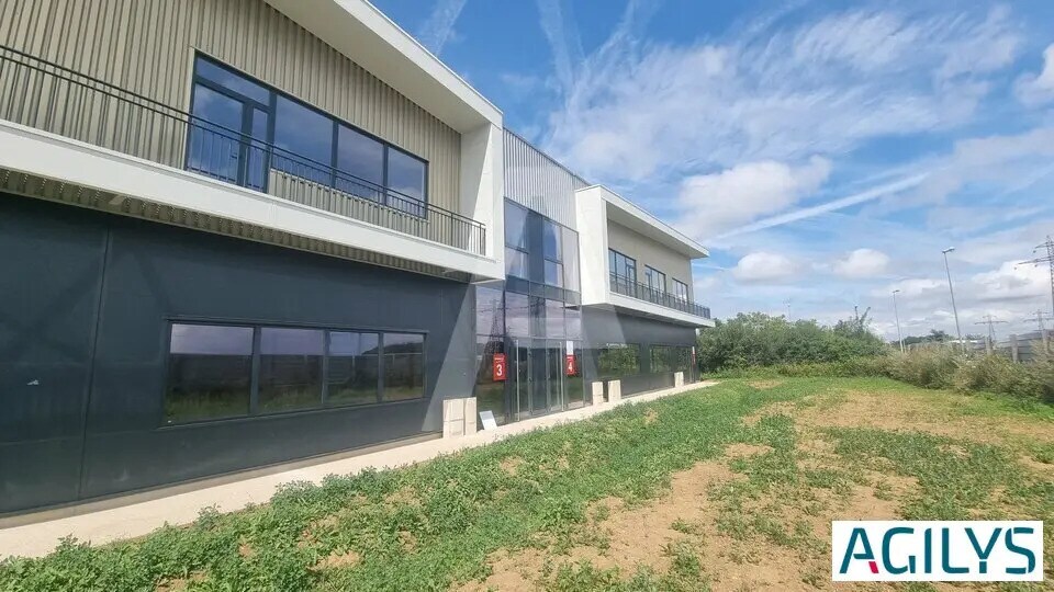 Flex in Villebon-sur-Yvette for sale - Building Photo - Image 1 of 13