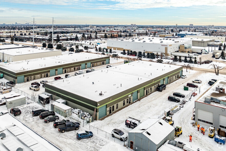 17532-17552 105th Ave, Edmonton, AB for lease - Aerial - Image 2 of 4