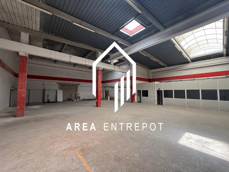 Industrial in Vitrolles for lease - Interior Photo - Image 3 of 11