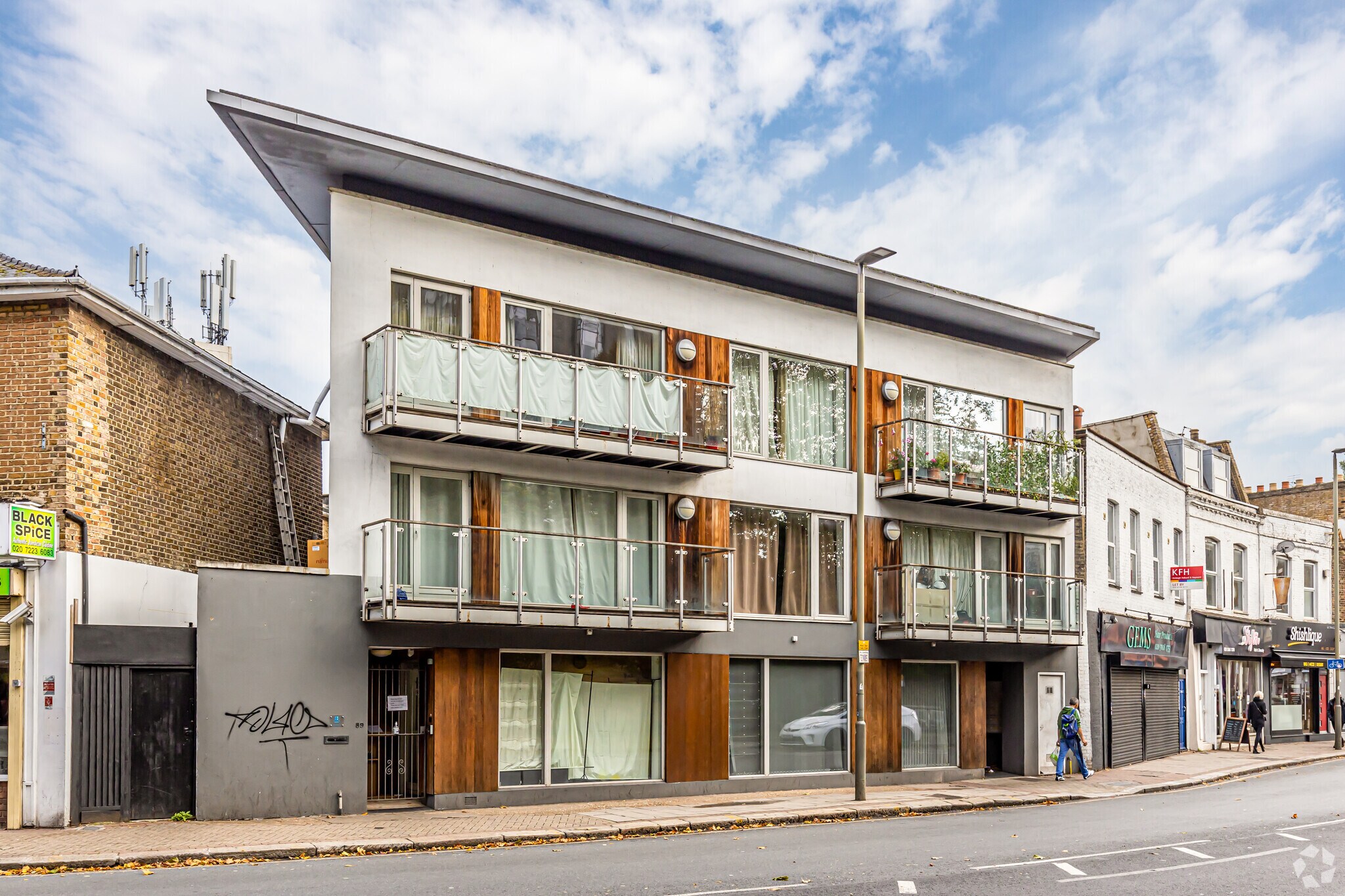 89-91 Falcon Rd, London for sale Primary Photo- Image 1 of 1