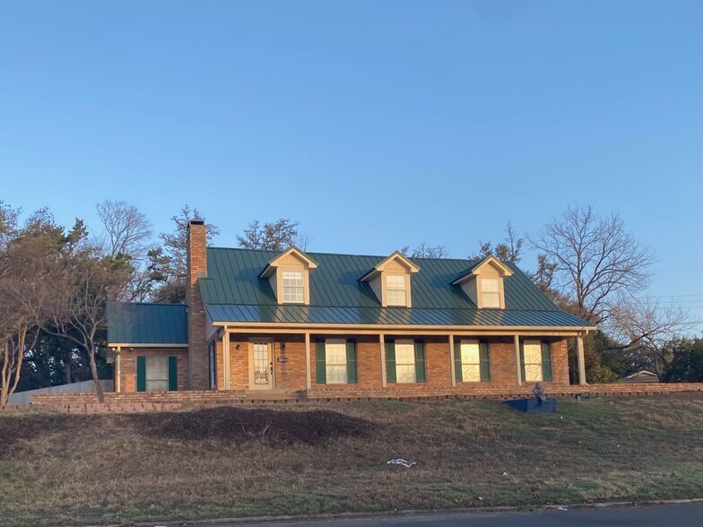 7101 Bosque Blvd, Waco, TX for sale - Primary Photo - Image 1 of 1