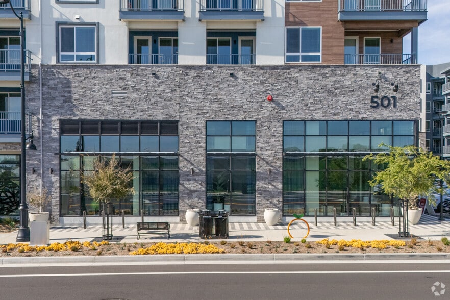 505-535 W Crowther Ave, Placentia, CA for lease - Building Photo - Image 3 of 6