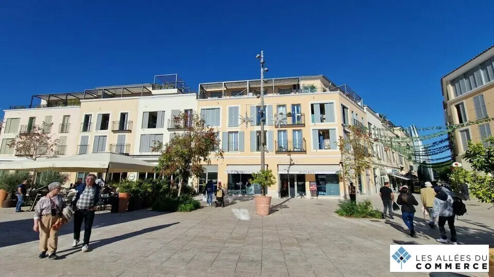 Retail in Antibes for lease - Building Photo - Image 2 of 5