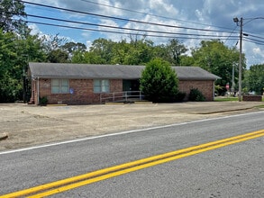 20 Memorial Dr, Dahlonega, GA for lease Building Photo- Image 1 of 7