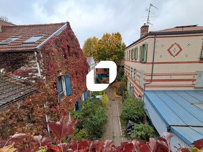 Office in Montrouge for lease - Building Photo - Image 1 of 30