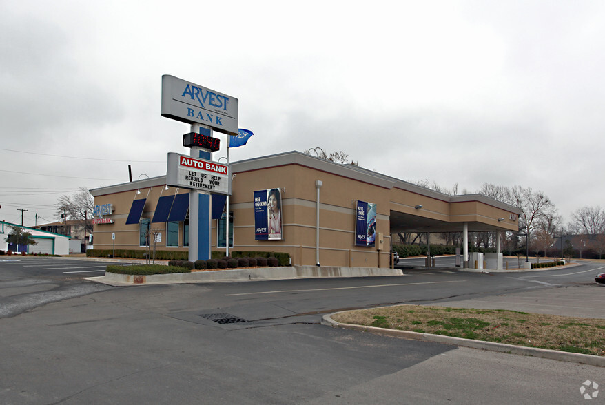 3233 S Yale Ave, Tulsa, OK for sale - Building Photo - Image 1 of 1