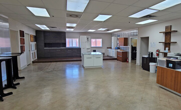 8221 Chancellor Row, Dallas, TX for lease Interior Photo- Image 1 of 12