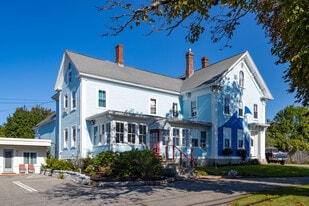 The Coast Village Inn - Motel