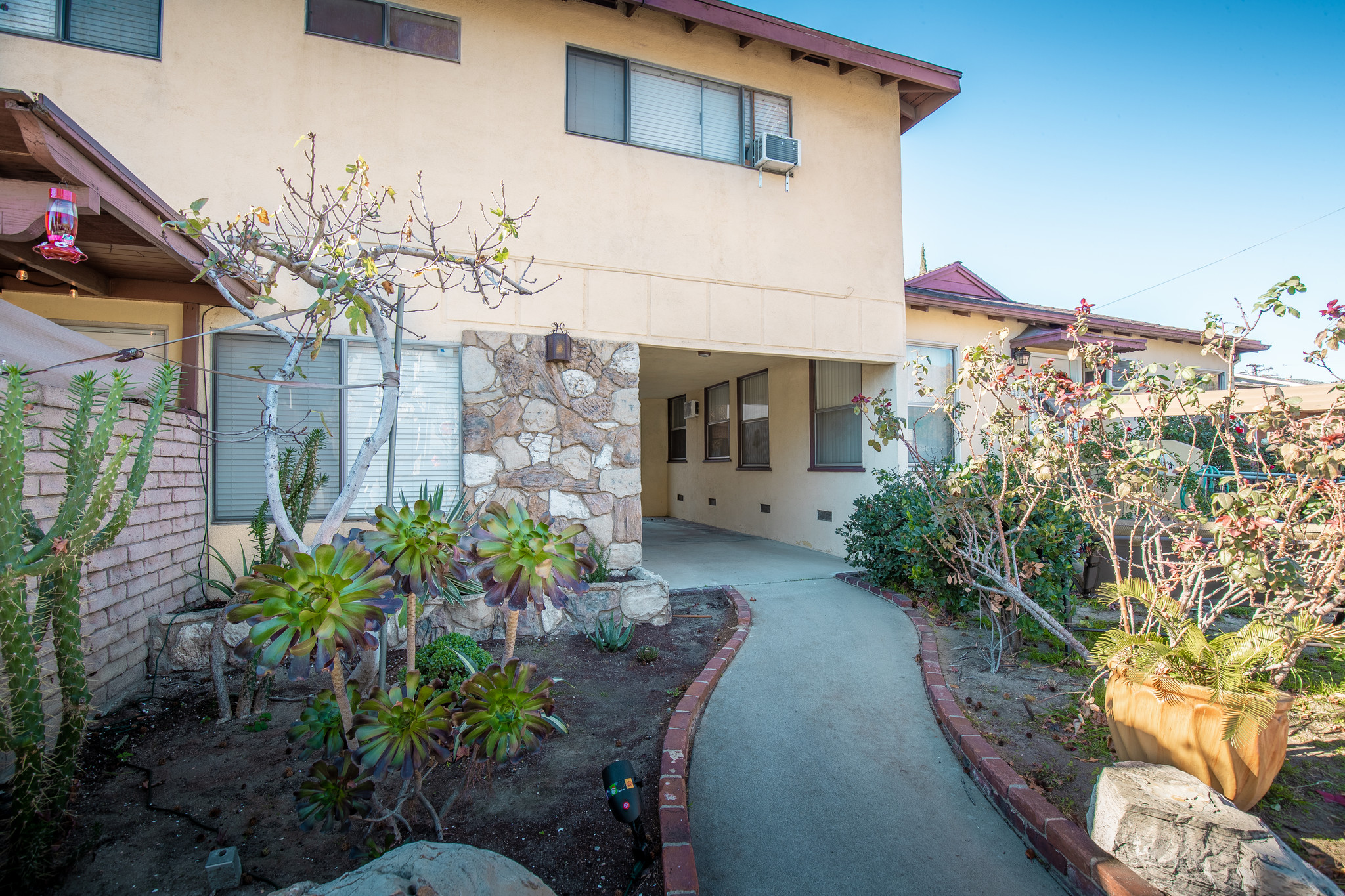 2329 N Lincoln St, Burbank, CA for sale Primary Photo- Image 1 of 1