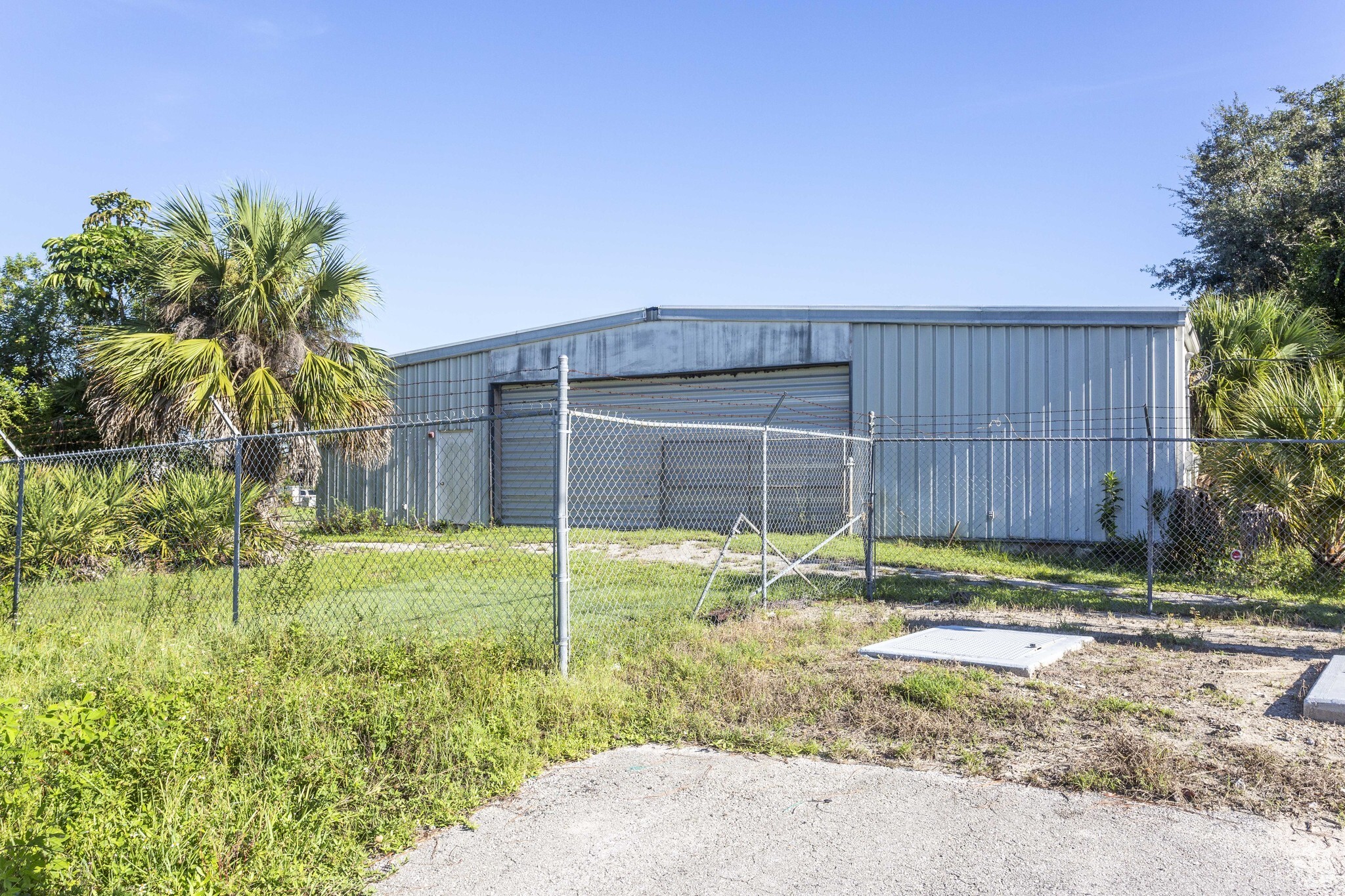 3627 Domestic Ave, Naples, FL for sale Primary Photo- Image 1 of 1