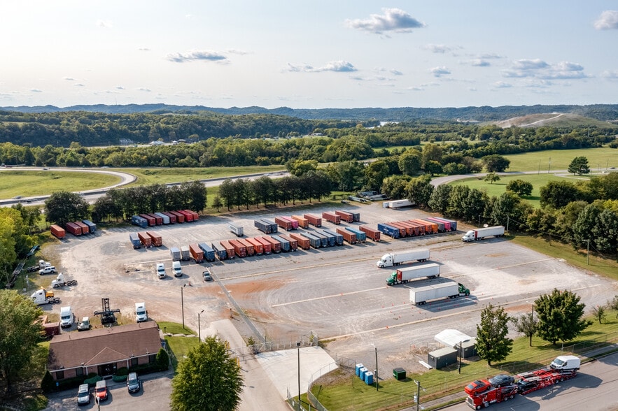 3737 Stewarts Ln, Nashville, TN for lease - Building Photo - Image 3 of 6