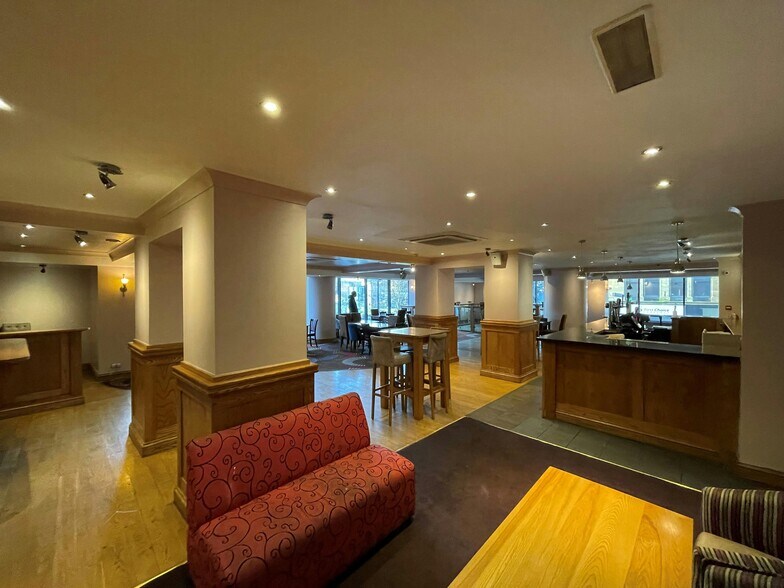 Retail in Bradford for sale - Interior Photo - Image 3 of 8