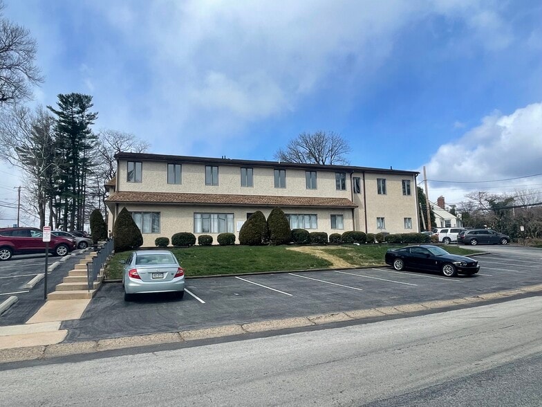 3501 West Chester Pike, Newtown Square, PA for sale - Building Photo - Image 3 of 13
