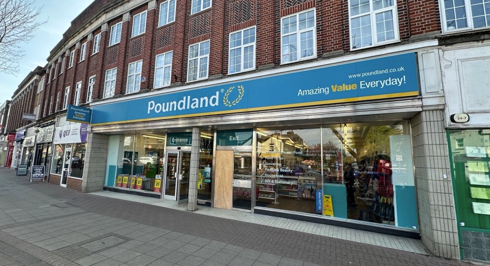 136 Walton Rd, East Molesey for lease Primary Photo- Image 1 of 4