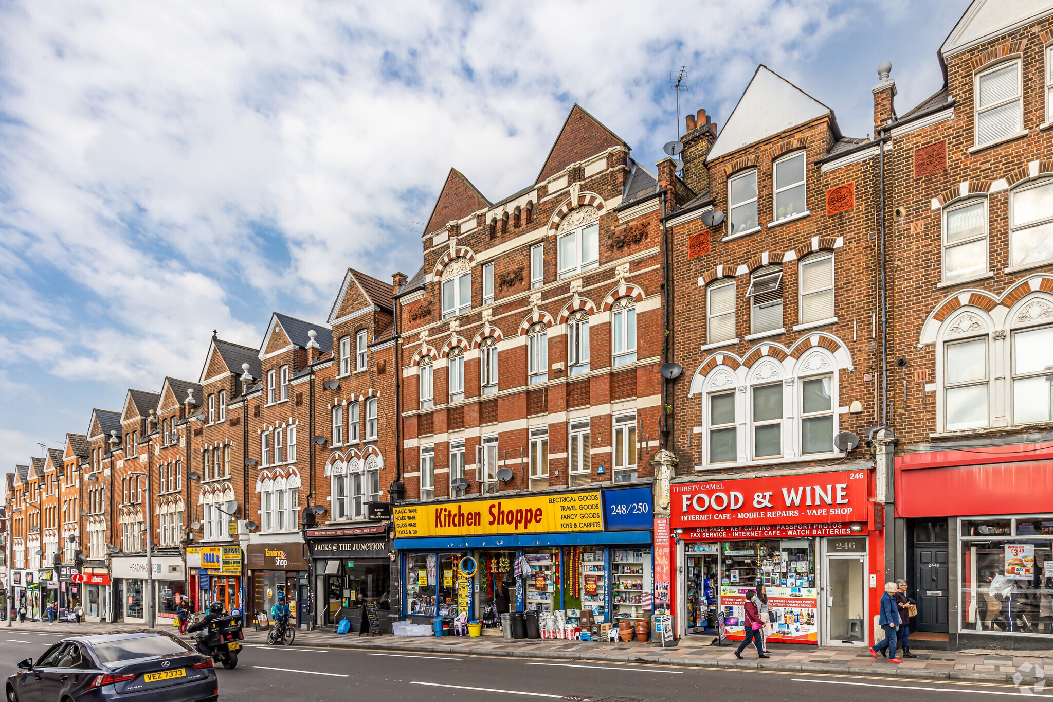 248-250 Lavender Hl, London for sale Building Photo- Image 1 of 1
