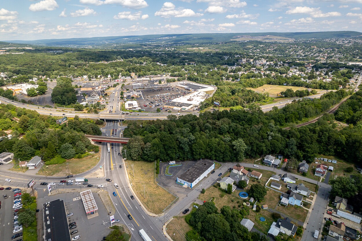 1700 N Keyser Ave, Scranton, PA 18508 Fulton Car Wash