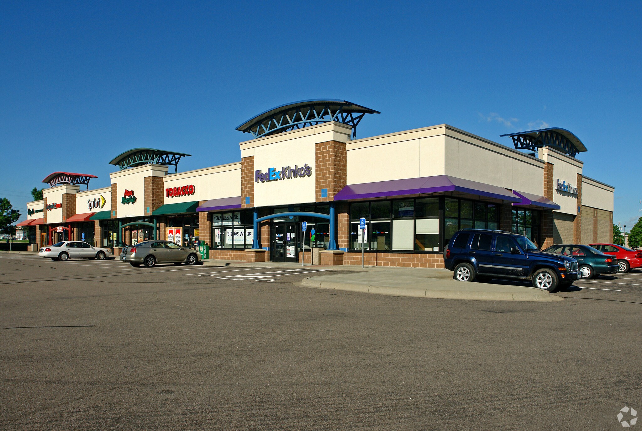 2303 N White Bear Ave, Maplewood, MN for lease Primary Photo- Image 1 of 6