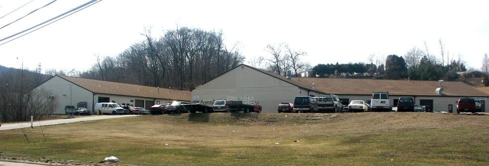 149-153 Grassy Plain St, Bethel, CT for sale - Primary Photo - Image 1 of 22