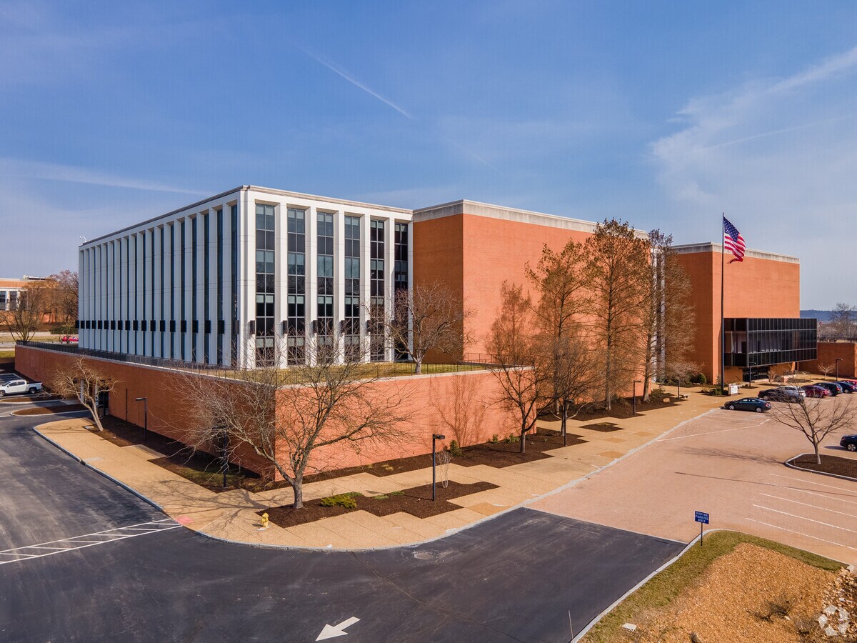 1400 S Highway Dr, Fenton, MO 63026 The 1400 Building