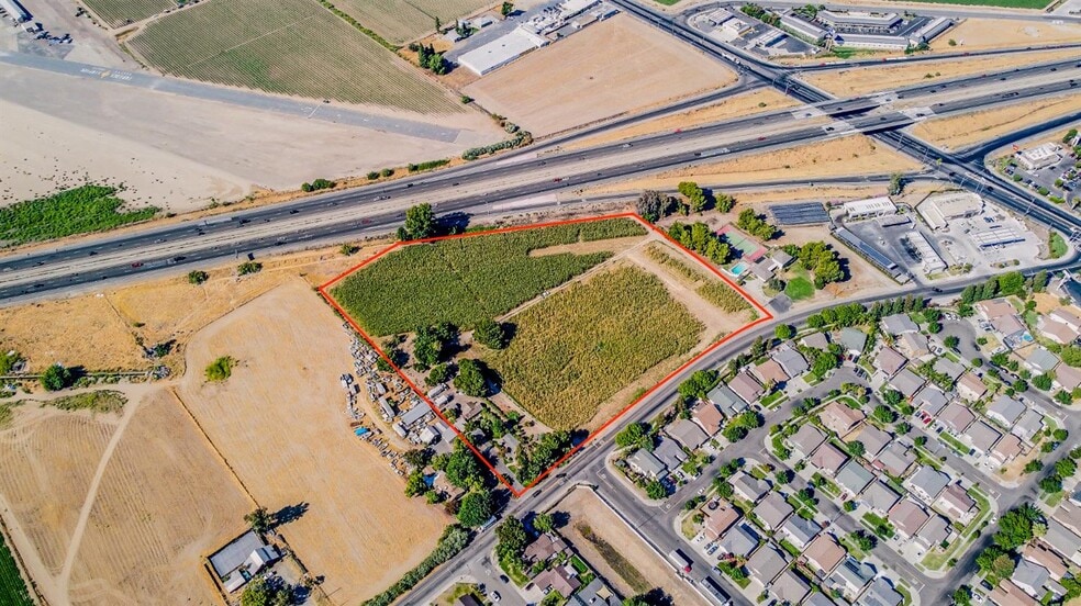 432 E Glenwood Ave, Turlock, CA for sale - Building Photo - Image 1 of 8