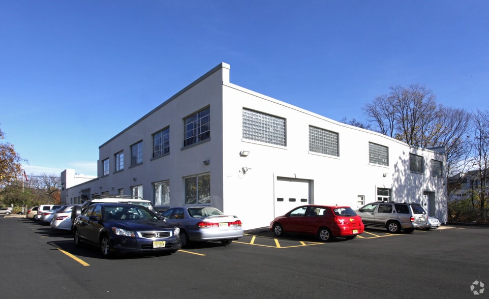 1100 Morris Ave, Union Township, NJ for lease - Building Photo - Image 2 of 3