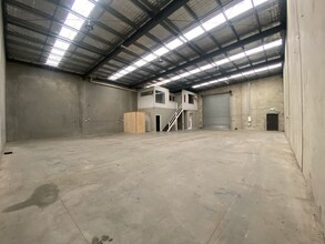 60 Balfour Avenue, Sunshine North for lease Interior Photo- Image 1 of 10