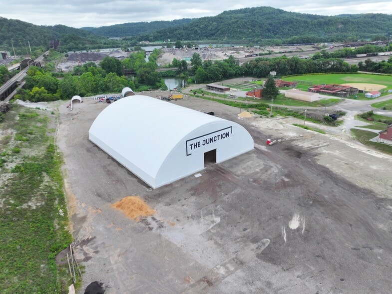 1900 Commercial Ave, Mingo Junction, OH for lease - Building Photo - Image 3 of 3