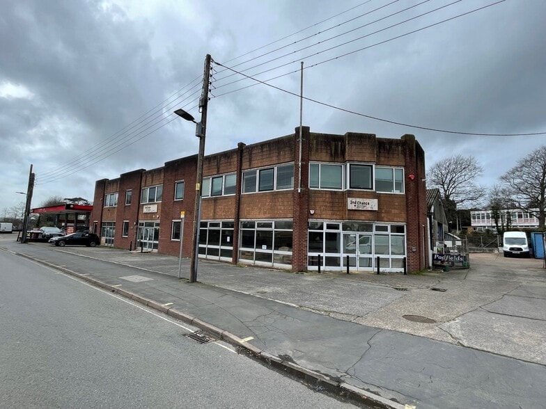 St. Georges Rd, Barnstaple for lease - Building Photo - Image 1 of 2