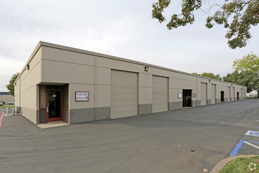 5451 Warehouse Way, Sacramento, CA for lease - Primary Photo - Image 1 of 4