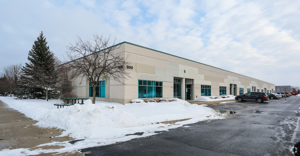 900 Cheyenne Ave, Grafton, WI for lease - Building Photo - Image 1 of 6