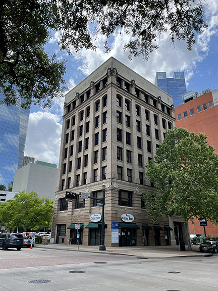 1018 Preston St, Houston, TX for lease - Building Photo - Image 1 of 6