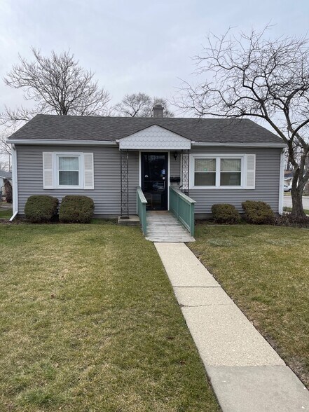 8304 Kennedy Ave, Highland, IN for lease - Primary Photo - Image 1 of 7