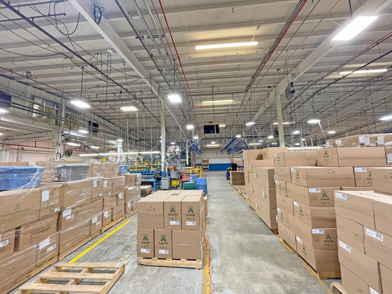 673 Industrial Park Rd, Littleton, NH for sale - Building Photo - Image 3 of 7