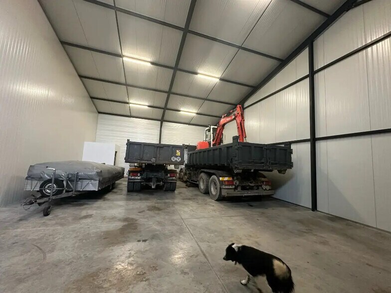 Industrial in Izier for lease - Interior Photo - Image 2 of 2