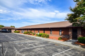 3019 Peters Creek Rd, Roanoke, VA for lease Building Photo- Image 1 of 6