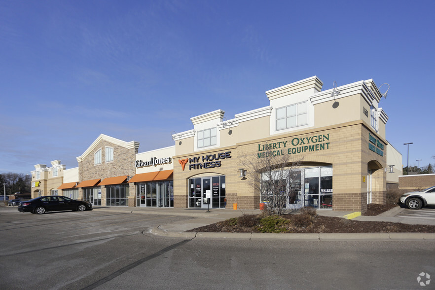 11650 Round Lake Blvd, Coon Rapids, MN for lease - Primary Photo - Image 1 of 5