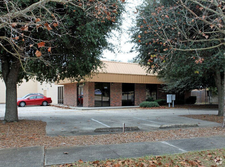 555 Dog Track Rd, Longwood, FL 32750 Industrial for Lease