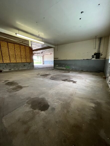 W7802 County Road MM, Hortonville, WI for lease - Primary Photo - Image 1 of 7