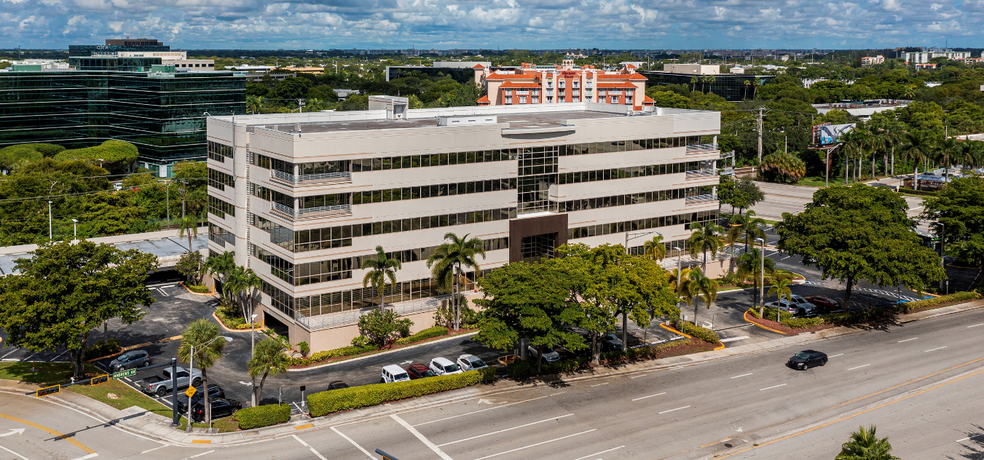 200 W Cypress Creek Rd, Fort Lauderdale, FL for sale - Building Photo - Image 2 of 19