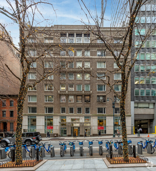 104-110 E 40th St, New York, NY for sale - Building Photo - Image 1 of 4