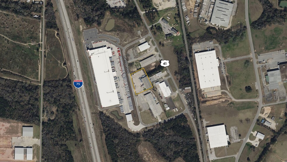 47 Lamb Loop, Tifton, GA for sale - Building Photo - Image 1 of 3