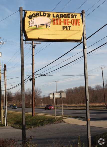 6820-6824 Central Ave, Capitol Heights, MD for lease - Building Photo - Image 3 of 4