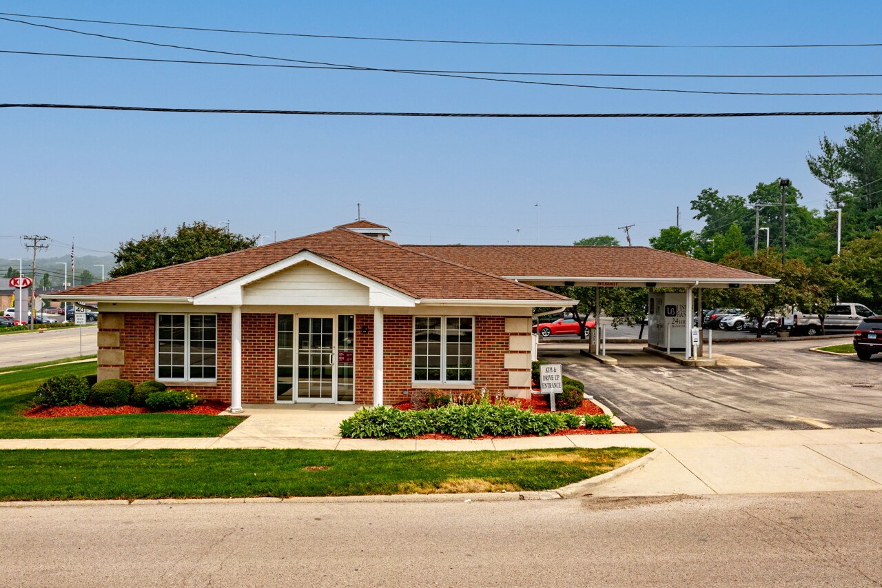 203 N Alpine Rd, Rockford, IL 61107