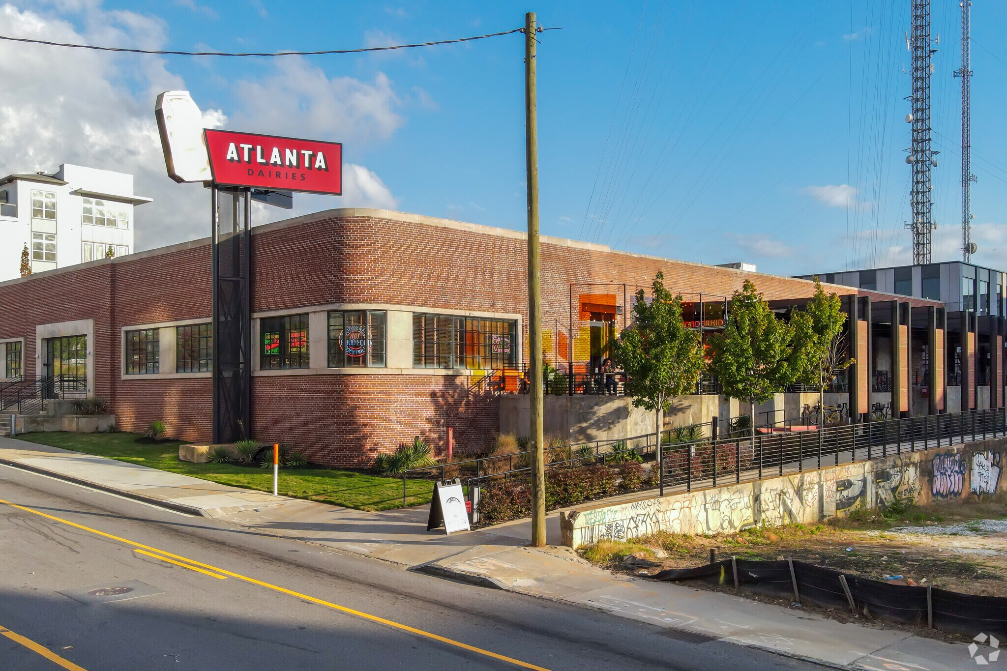 777 Memorial Dr SE, Atlanta, GA for lease Building Photo- Image 1 of 19