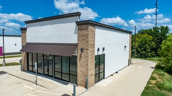 Freestanding 2nd Gen Drive Thru | Giddings - Drive Through Restaurant