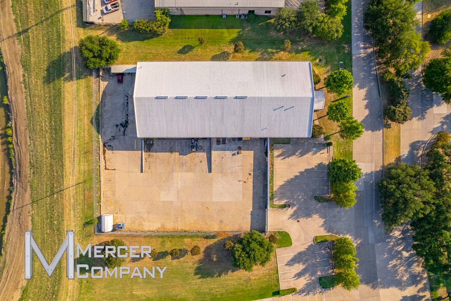 13750 Diplomat Dr, Dallas, TX for lease - Aerial - Image 3 of 6