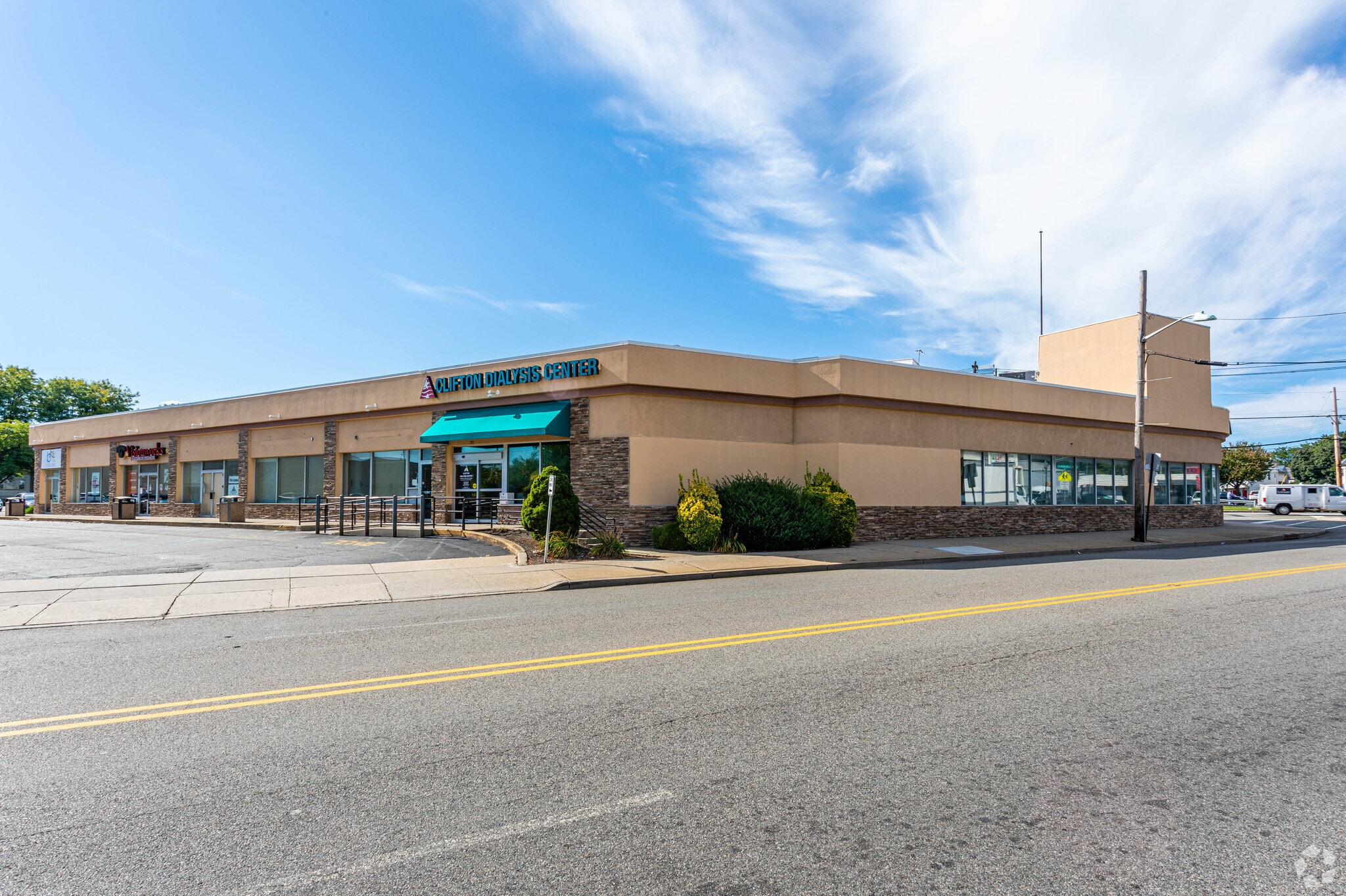 251 Clifton Ave, Clifton, NJ for lease Primary Photo- Image 1 of 5