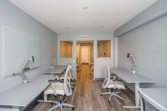 234 Marshall St, Redwood City, CA for lease Interior Photo- Image 2 of 3